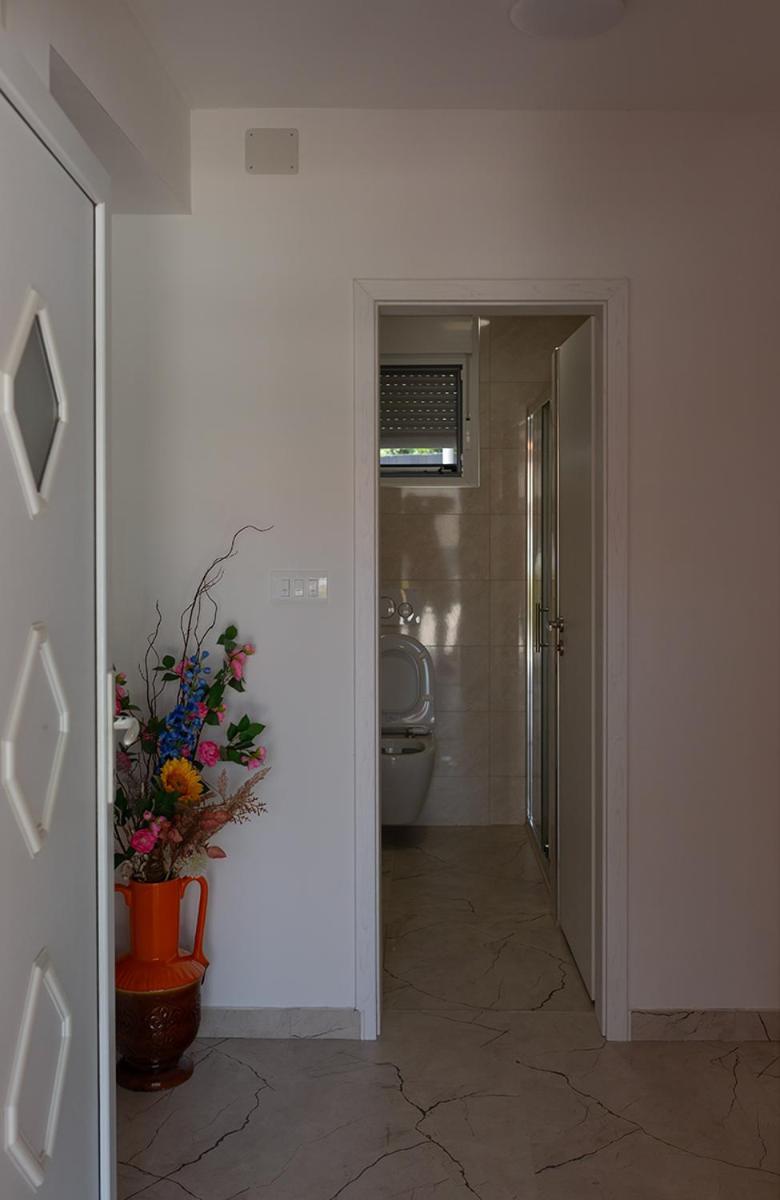 Holiday Home Volta Rakalj Exterior foto